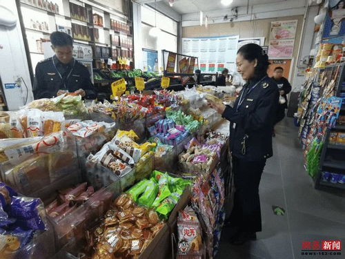 西平縣市場監督管理局柏苑市場監管所開展“國慶中秋”雙節食品安全專項檢查行動，守護群眾“舌尖上的安全”